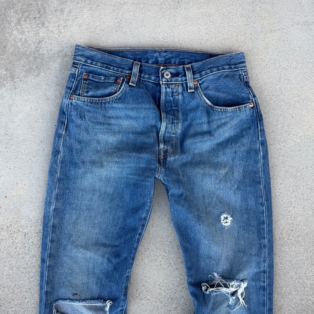 Levi's 501 93' Jeans Men's 32x30 Straight Leg Medium Wash Button Fly Cotton - Picture 3 of 11